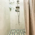 дві незалежні квартири поряд загалом для 8 гостей, кл