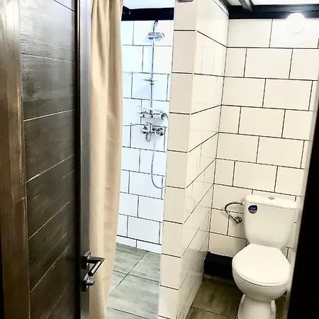 Apartment дві незалежні квартири поряд загалом для 8 гостей, кл