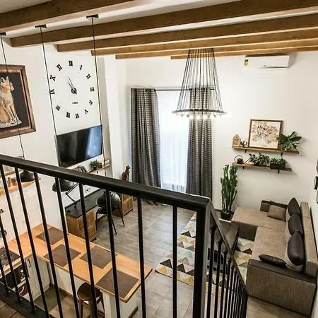 Apartment дві незалежні квартири поряд загалом для 8 гостей, кл *
