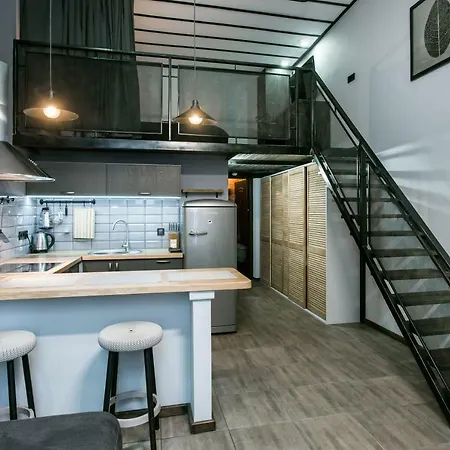 дві незалежні квартири поряд загалом для 8 гостей, кл Apartamento
