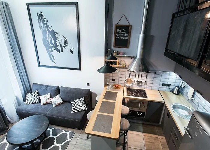 дві незалежні квартири поряд загалом для 8 гостей, кл Odessa